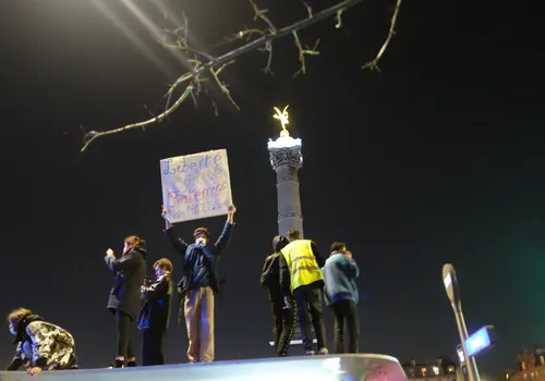 Bastille-nuit-1-scaled.jpg
